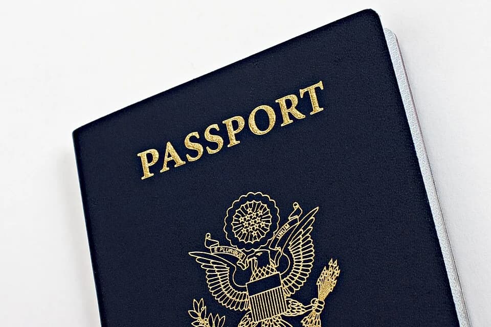 Pasos importantes después de convertirte en ciudadano americano: pasaporte, voto, Seguro Social, y más.
